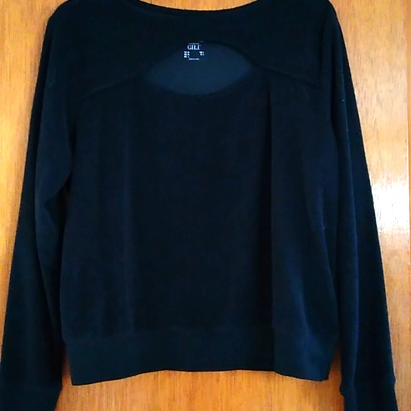 G.I.L.I. Ladies Pullover - Picture 1 of 3